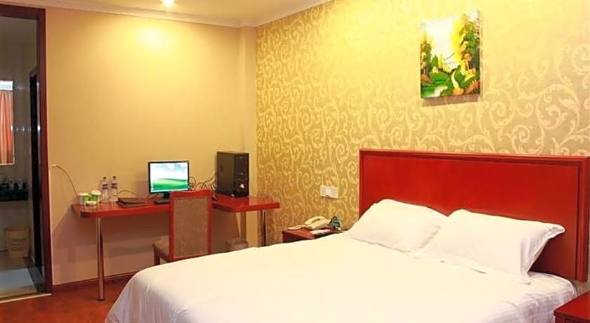 GreenTree Inn Changshu Aotelaisi Business Hotel