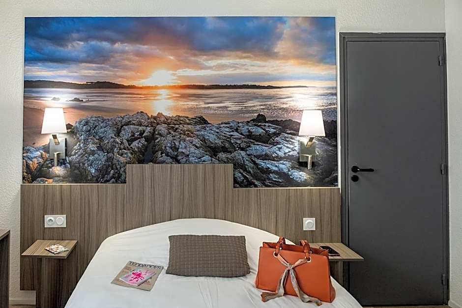 Contact Hôtel du Champ de Mars de Saint-Brieuc