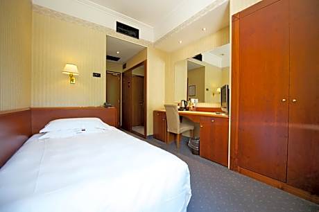 Economy Single Room