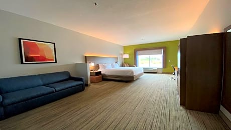 King Suite with Sofa Bed - Low Floor