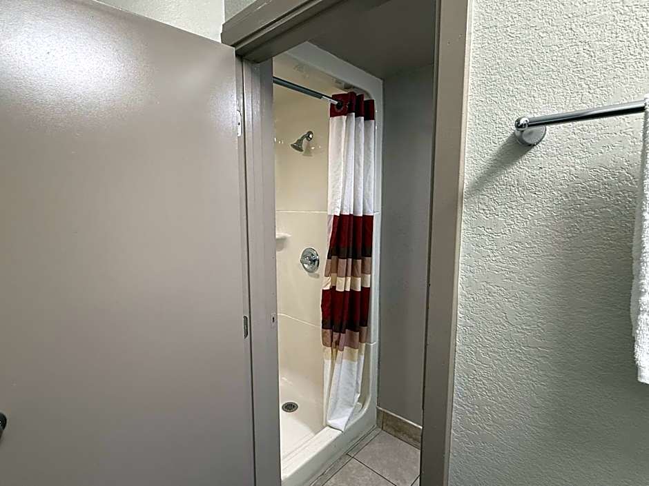 Red Roof Inn Austin - Round Rock