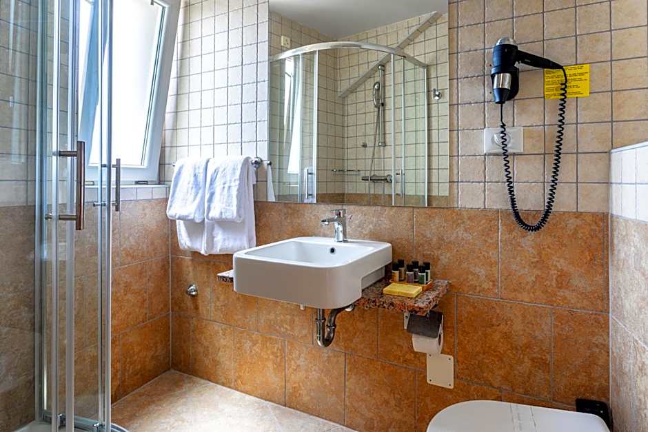 Hotel Podstine