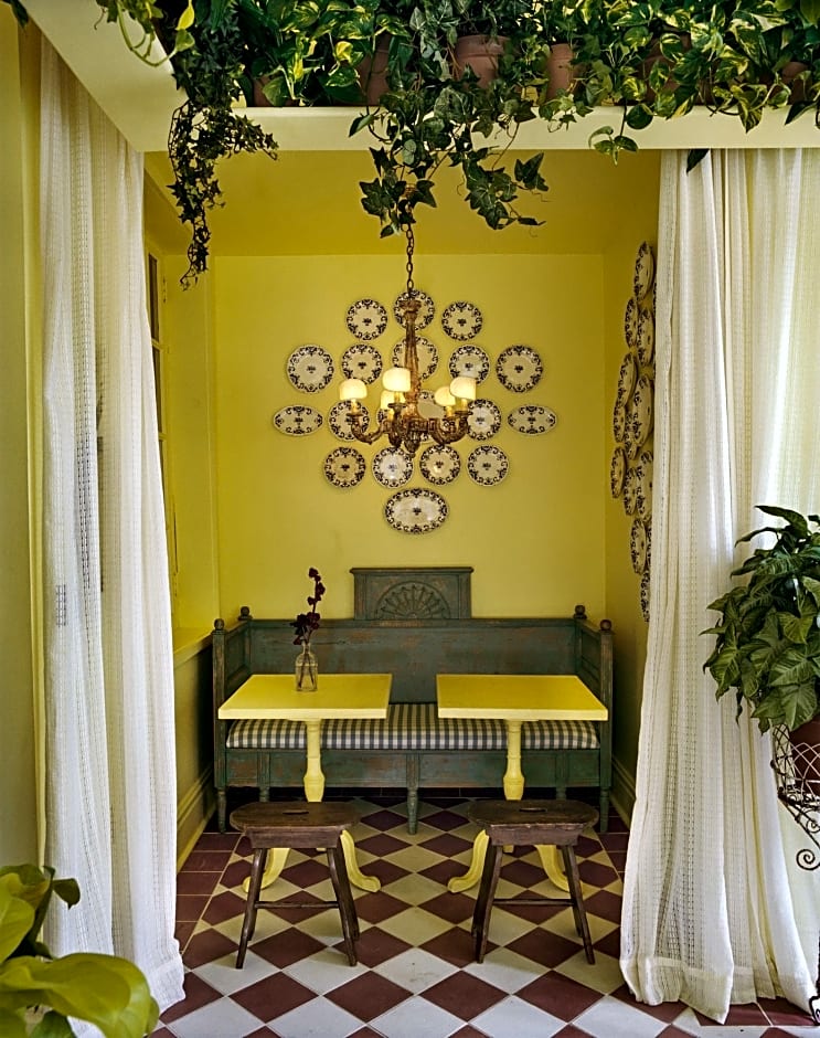 Hotel Peter and Paul