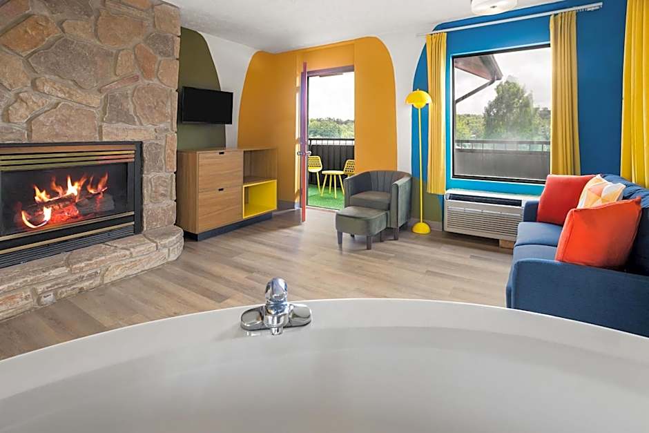 Days Inn By Wyndham Pigeon Forge South