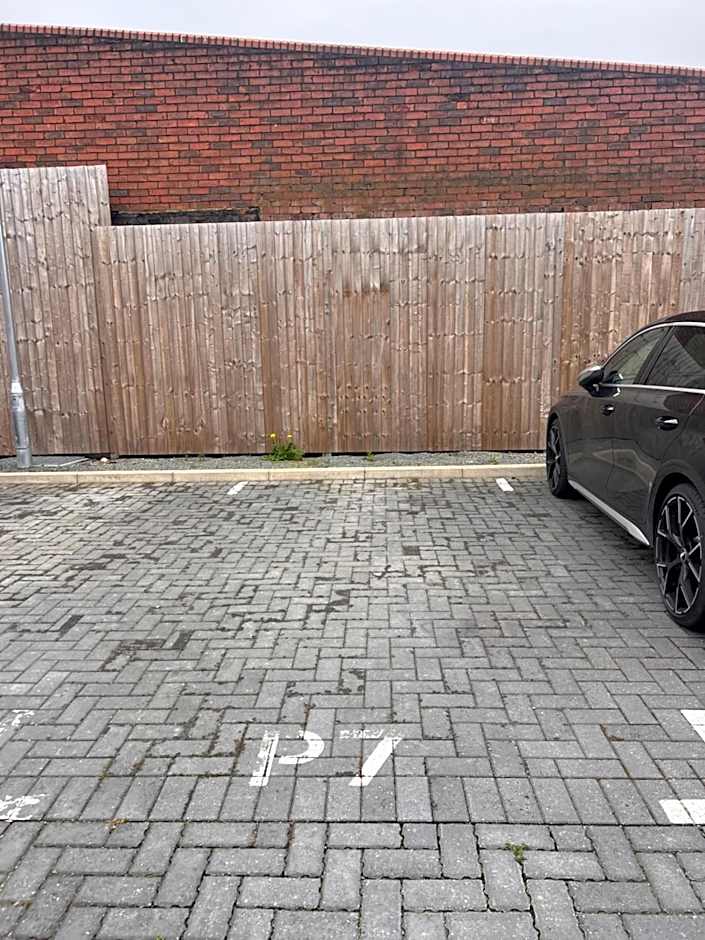 Modern Apartment - BHX NEC - Free Secure Gated Parking