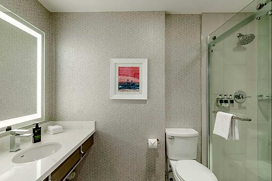 Coast Seattle Downtown Hotel by APA