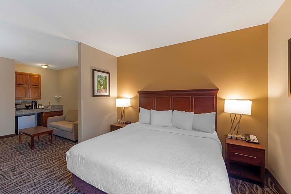 Best Western Plus Russellville Hotel & Suites