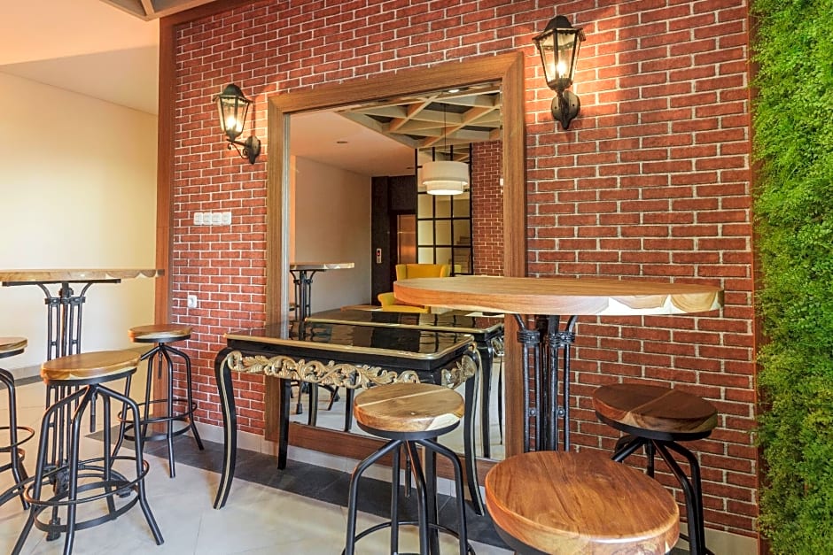 RedDoorz Plus @ CBD Bintaro