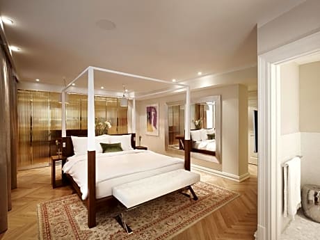 Luxury Double Room with Balcony