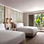 The Ritz-Carlton Naples, Tiburón