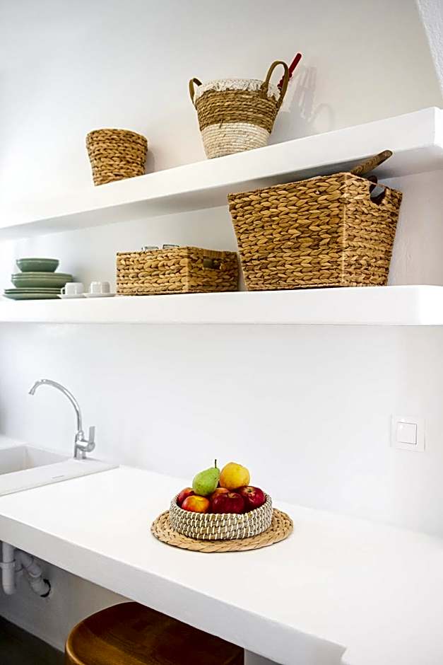 Elena Studios & Apartments