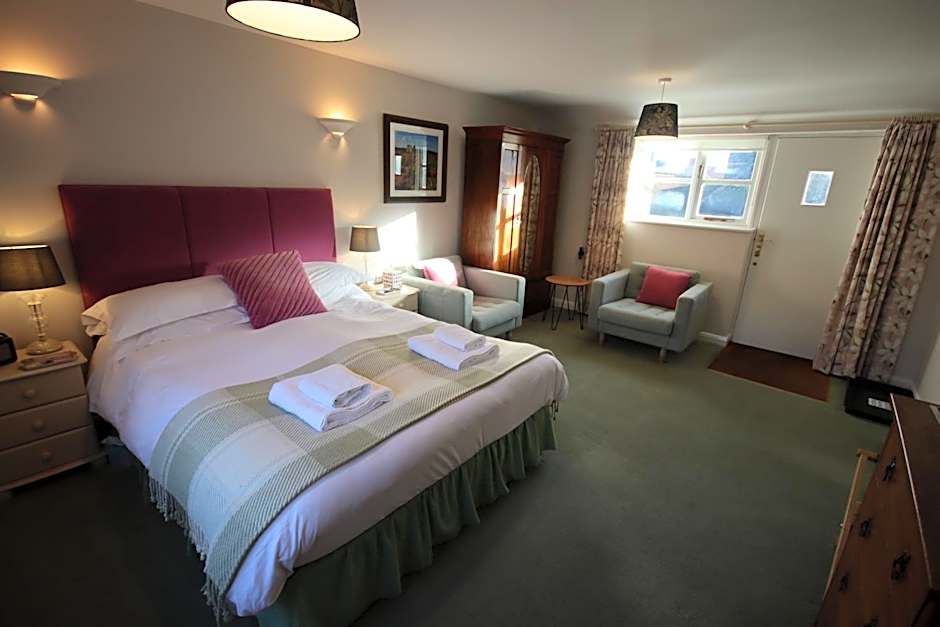 The Horseshoe Country Inn