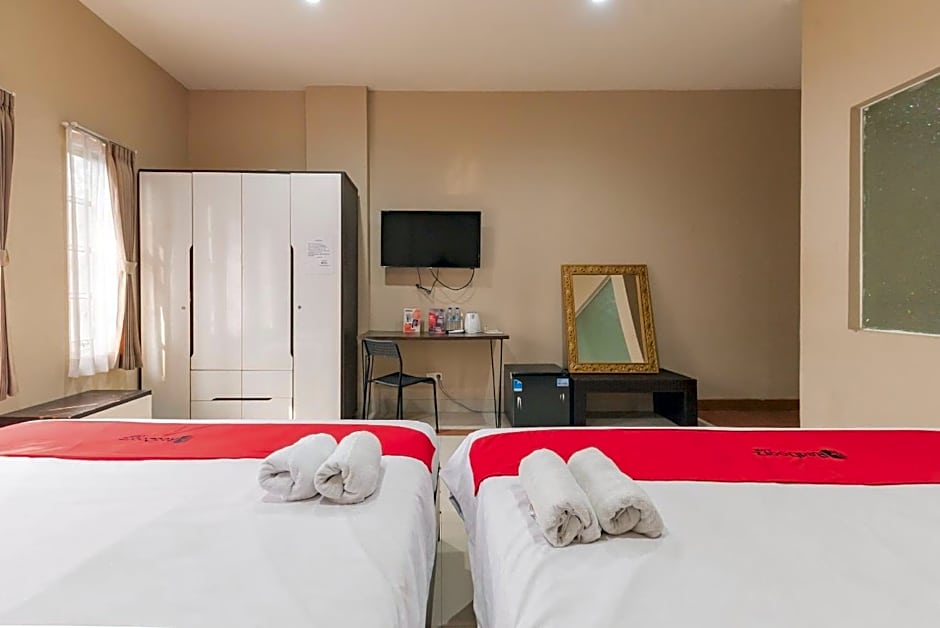 RedDoorz @ Malabar Street