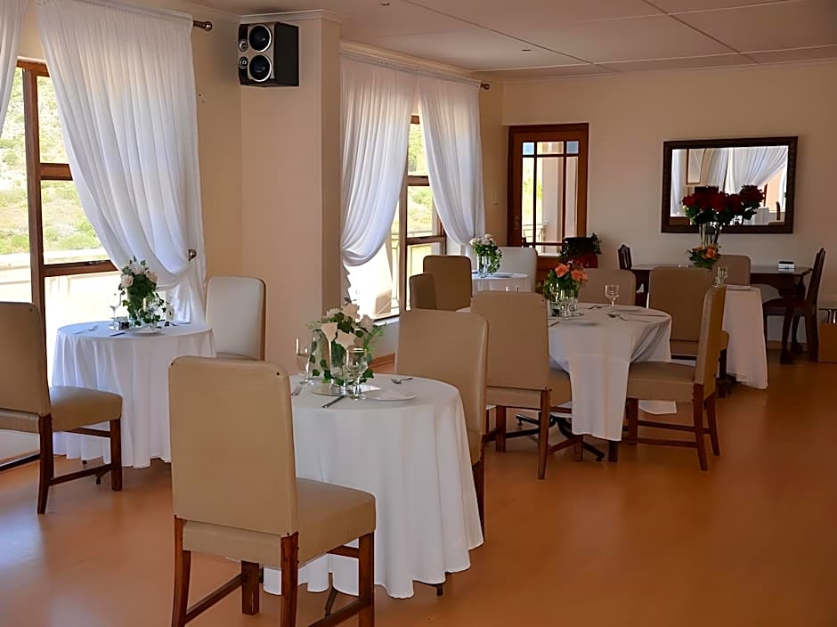 15 On Penguin Guest House