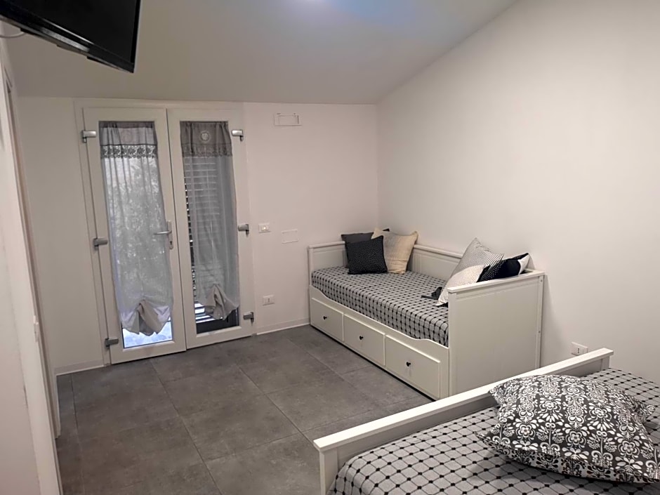 MIRA B&B