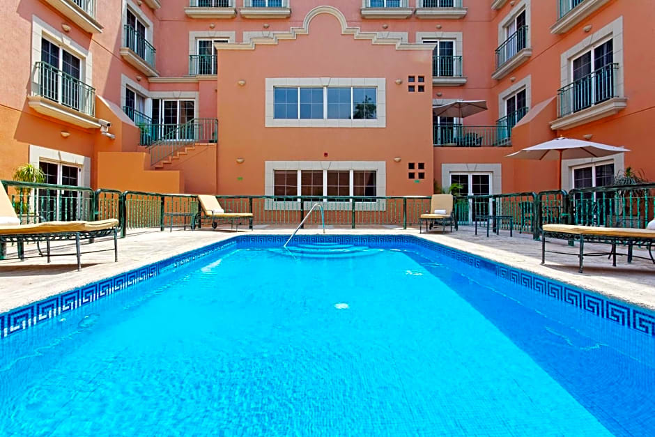Holiday Inn Express Monterrey Galerias-San Jeronimo By IHG
