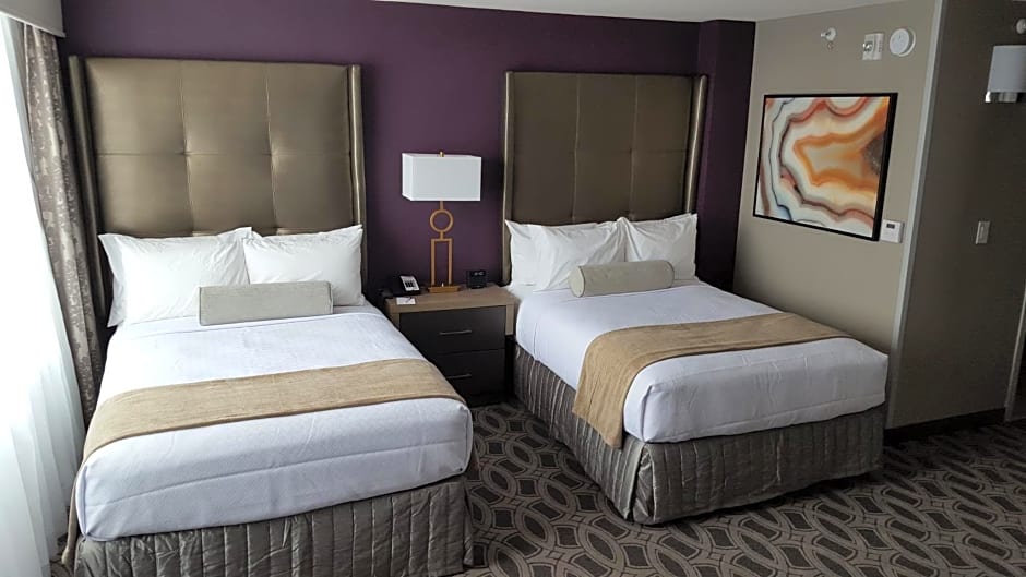 Crowne Plaza Saddlebrook By IHG