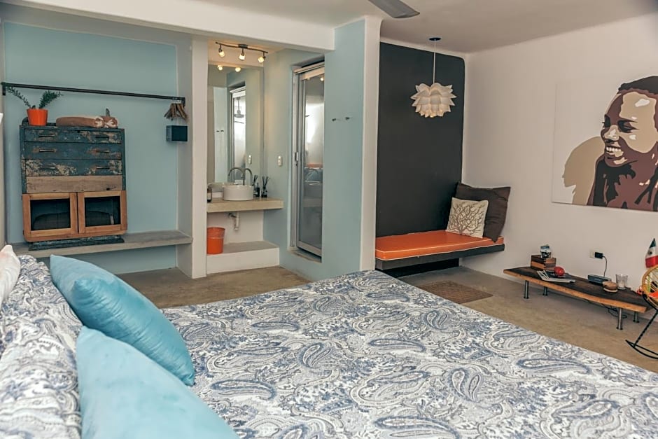 Teetotum hotel