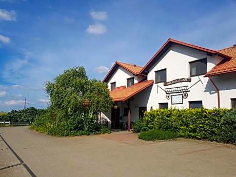 Sakowcówka - Agroturystyka , stajnia