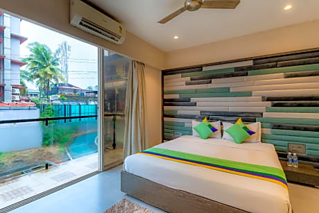 Treebo Supreme Grande