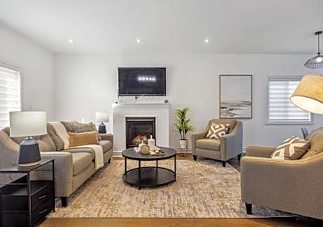 Luxurious and Beautiful, Barrie