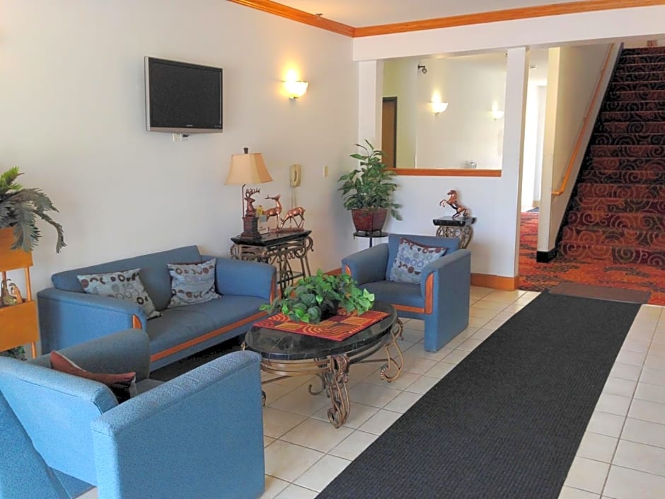 Budget Host Caribou Inn