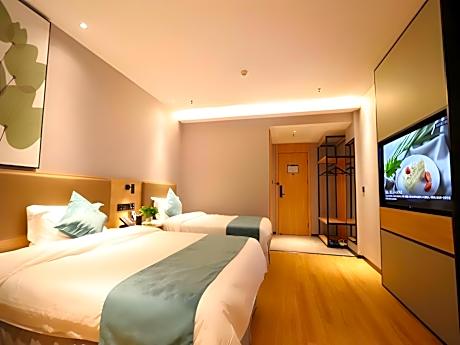 2 Bed Twin Superior Room