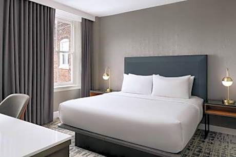 Executive King Room
