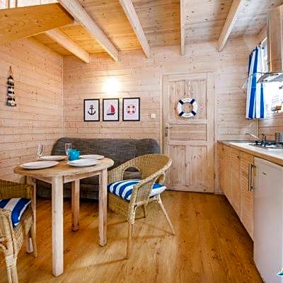 Błękitne domki przy morzu