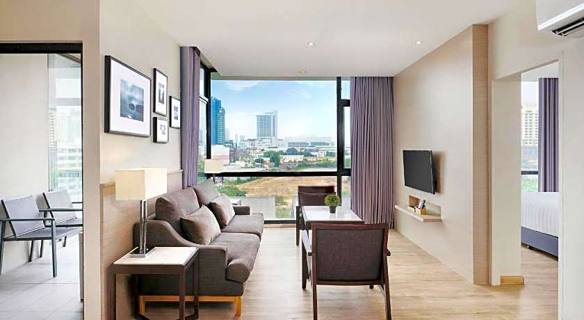 Altera Hotel and Residence by At Mind