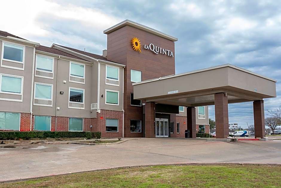 La Quinta Inn & Suites by Wyndham Dallas Mesquite