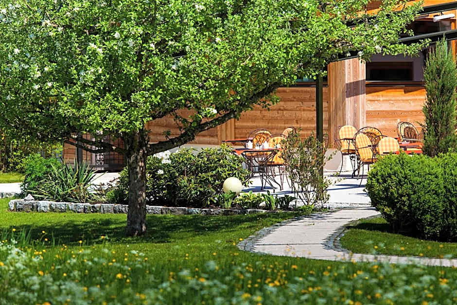 Alm- & Wellnesshotel Alpenhof