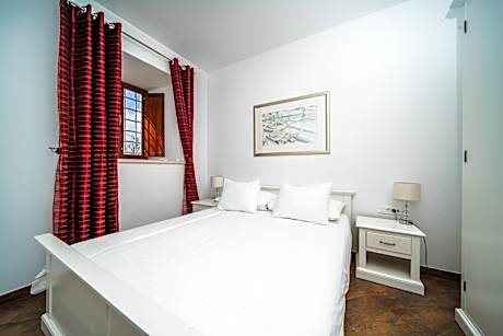 GROUNDFLOOR TWO BEDROOM APARTMENT WITH TERRACE