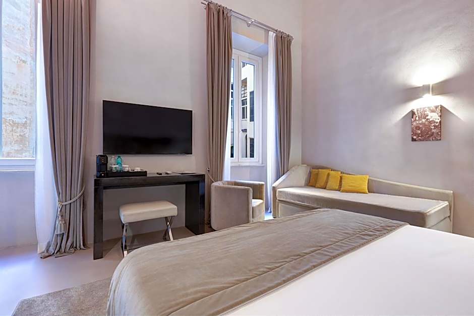 Terrace Pantheon Relais