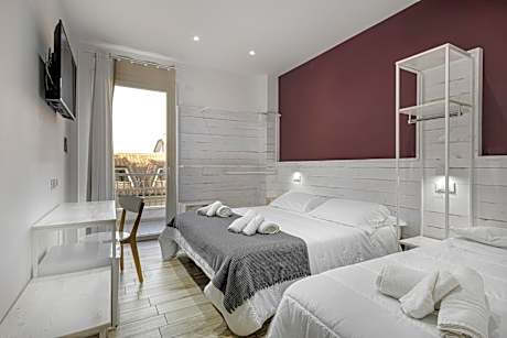 Triple Room with Partial Sea View
