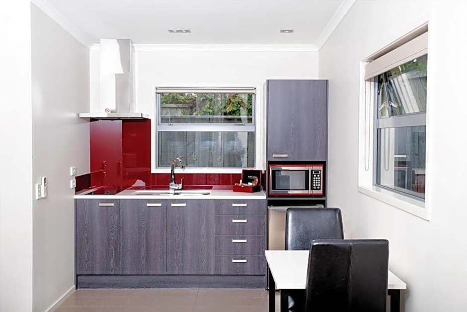 37 The Landing Motel