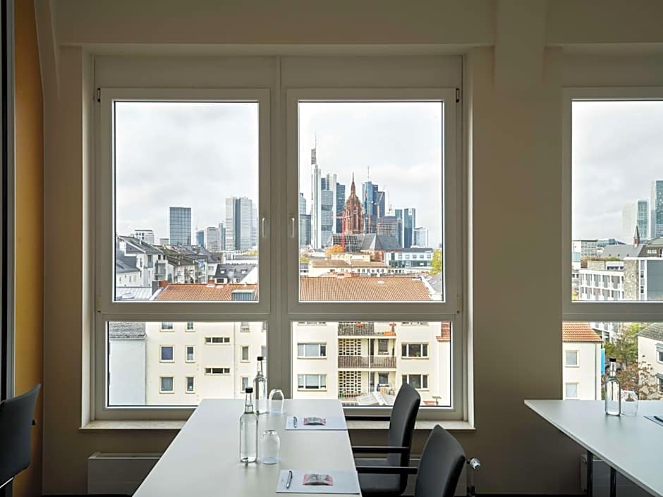 Fleming's Hotel Frankfurt Main-Riverside