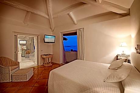 Standard Double Suite