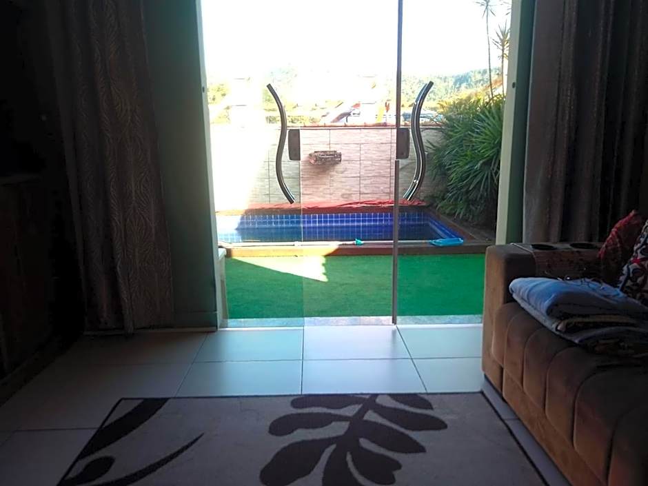 Duplex Inteiro com Piscina , & Churrasqueira