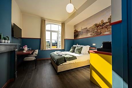 Suite with Garden View
