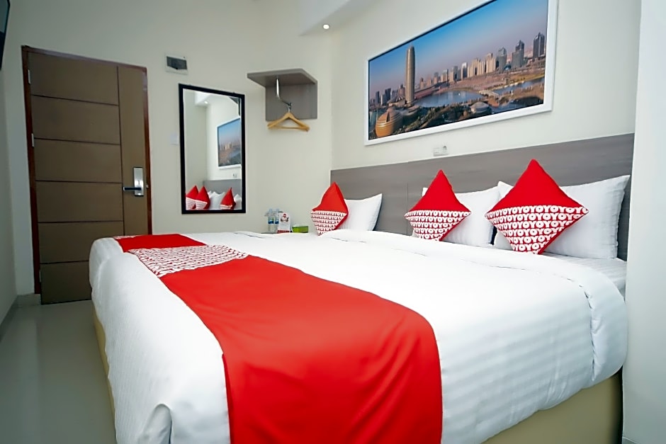 OYO 251 The Maximus Inn Hotel