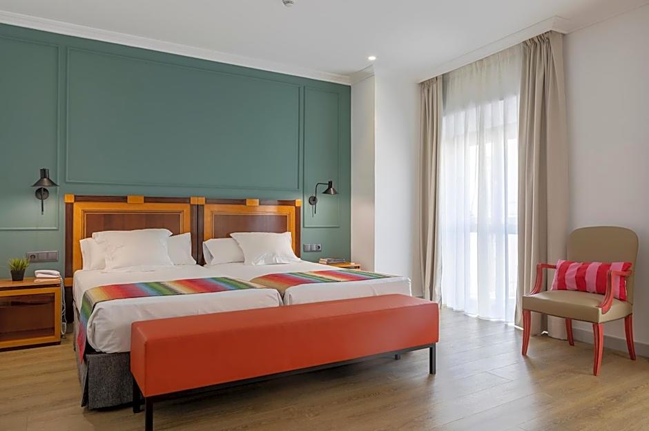Photo 1 of 50 of Hotel Don Curro