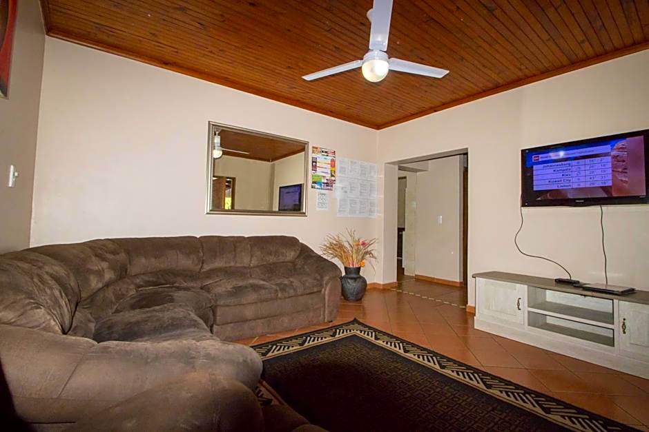 Fishermans Flat and House