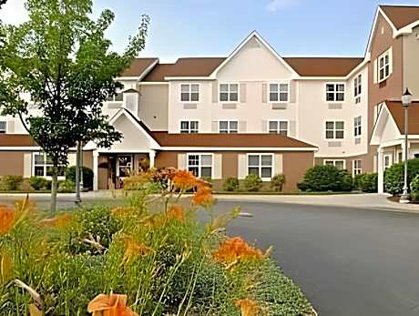 2 Bedroom Suite, Bedroom 1: 1 Queen, Bedroom 2: 1 Queen, Sofa bed