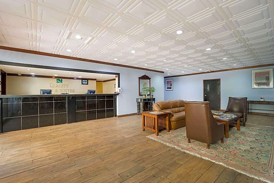Quality Inn & Suites Conference Center Statesboro Historic District