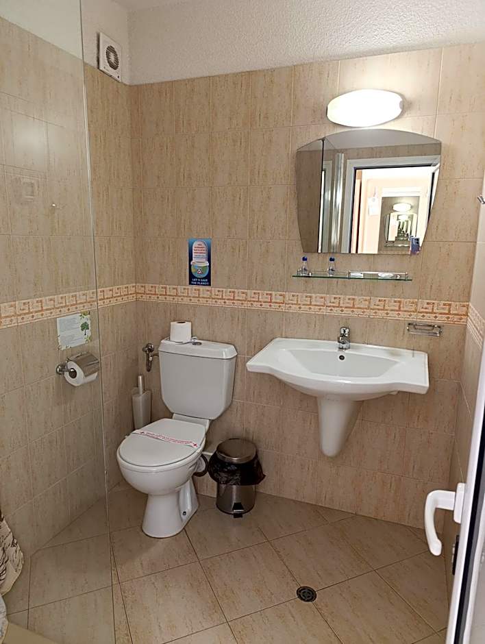 Семеен хотел Бриз