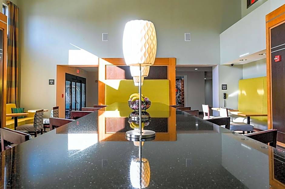 Hampton Inn By Hilton And Suites Smithfield