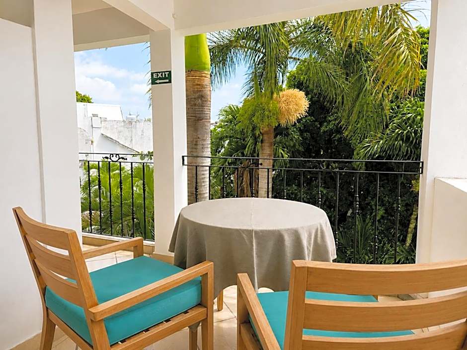 La Perla Holiday Apartments