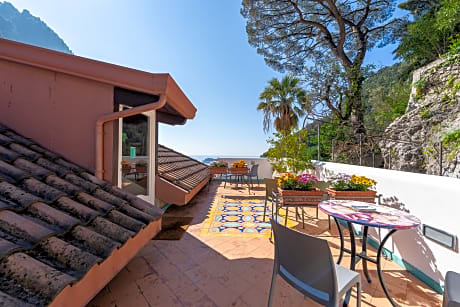 junior suite with terracce and sea view