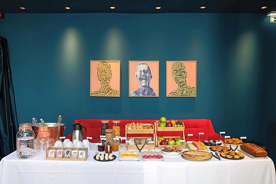 Esqina Cosmopolitan Lodge